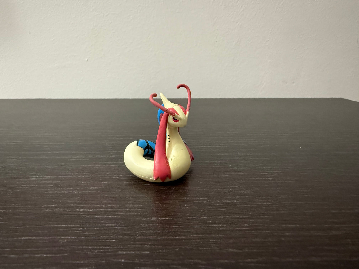 MILOTIC - FIGURE TOMY CGTSJ