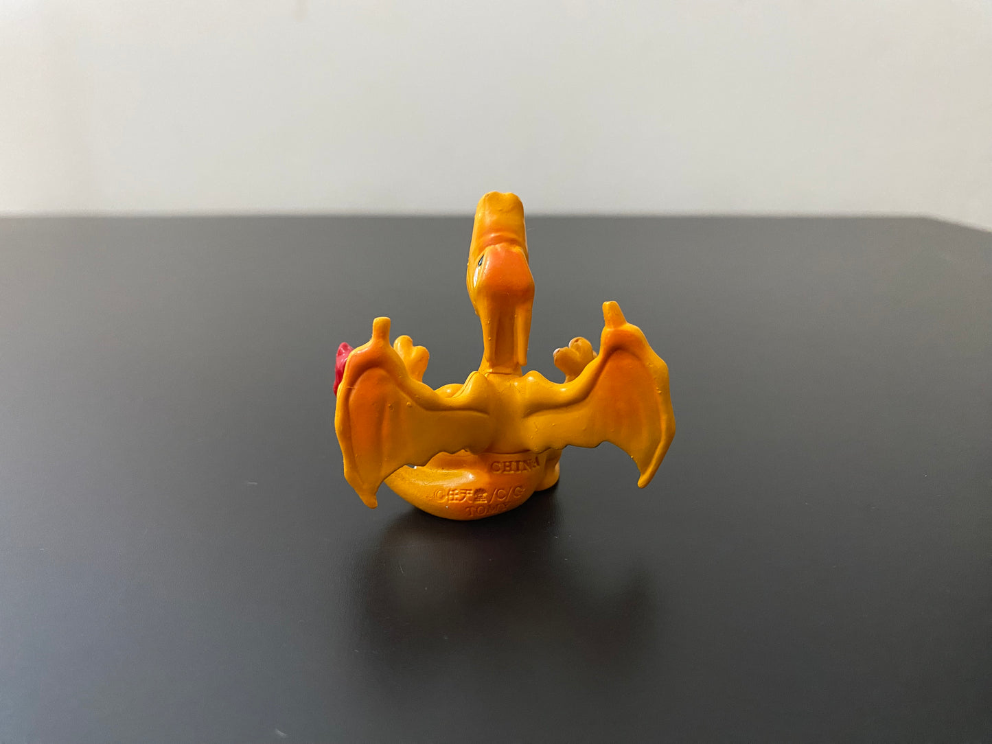 CHARIZARD - FIGURE TOMY CGTSJ