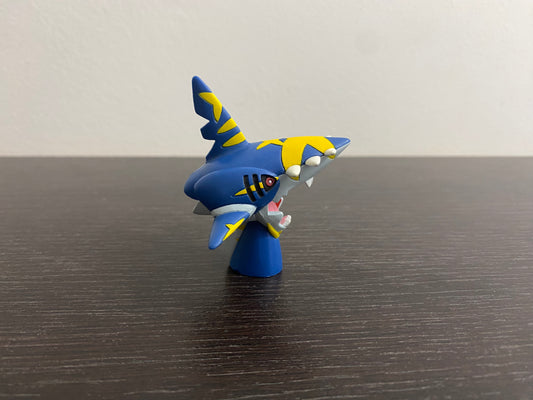 MEGA SHARPEDO - FIGURE TOMY