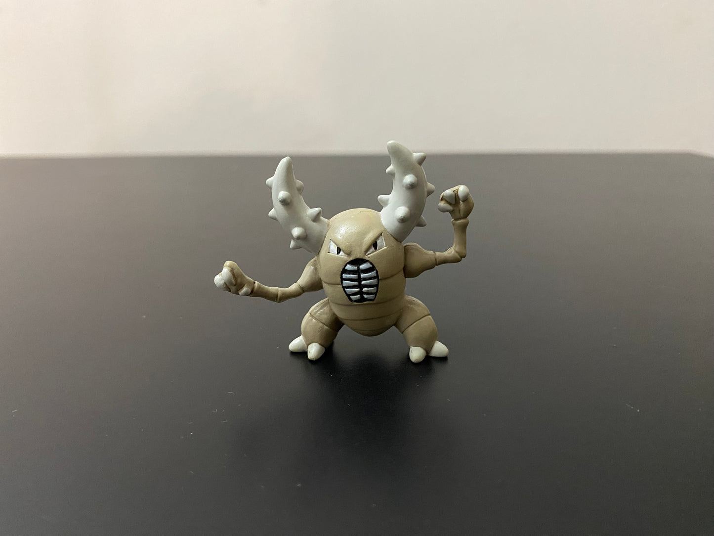 PINSIR - FIGURE TOMY CGTSJ