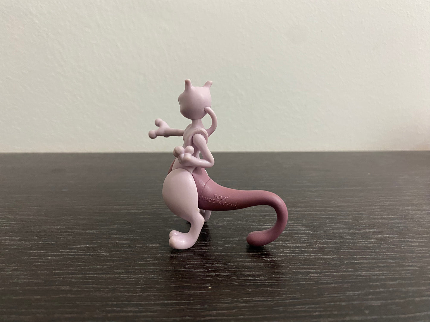 MEWTWO BATTLE POSE - FIGURE TOMY