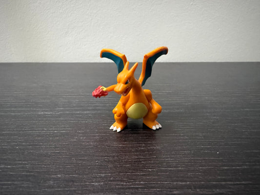 CHARIZARD NEW POSE - FIGURE TOMY
