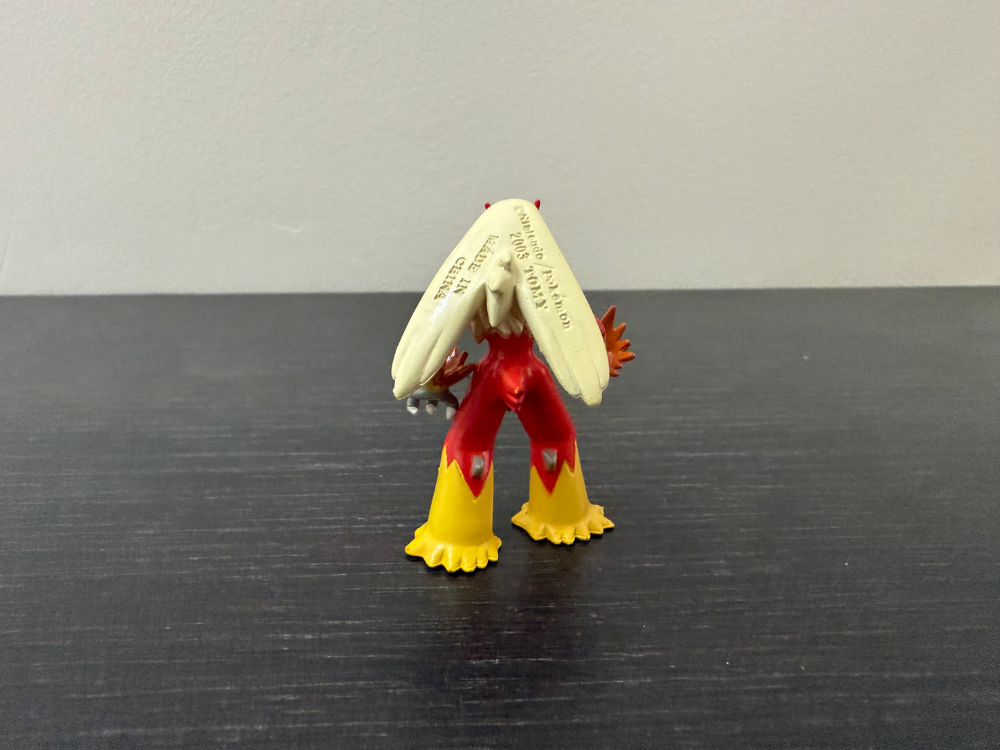 BLAZIKEN - FIGURE TOMY