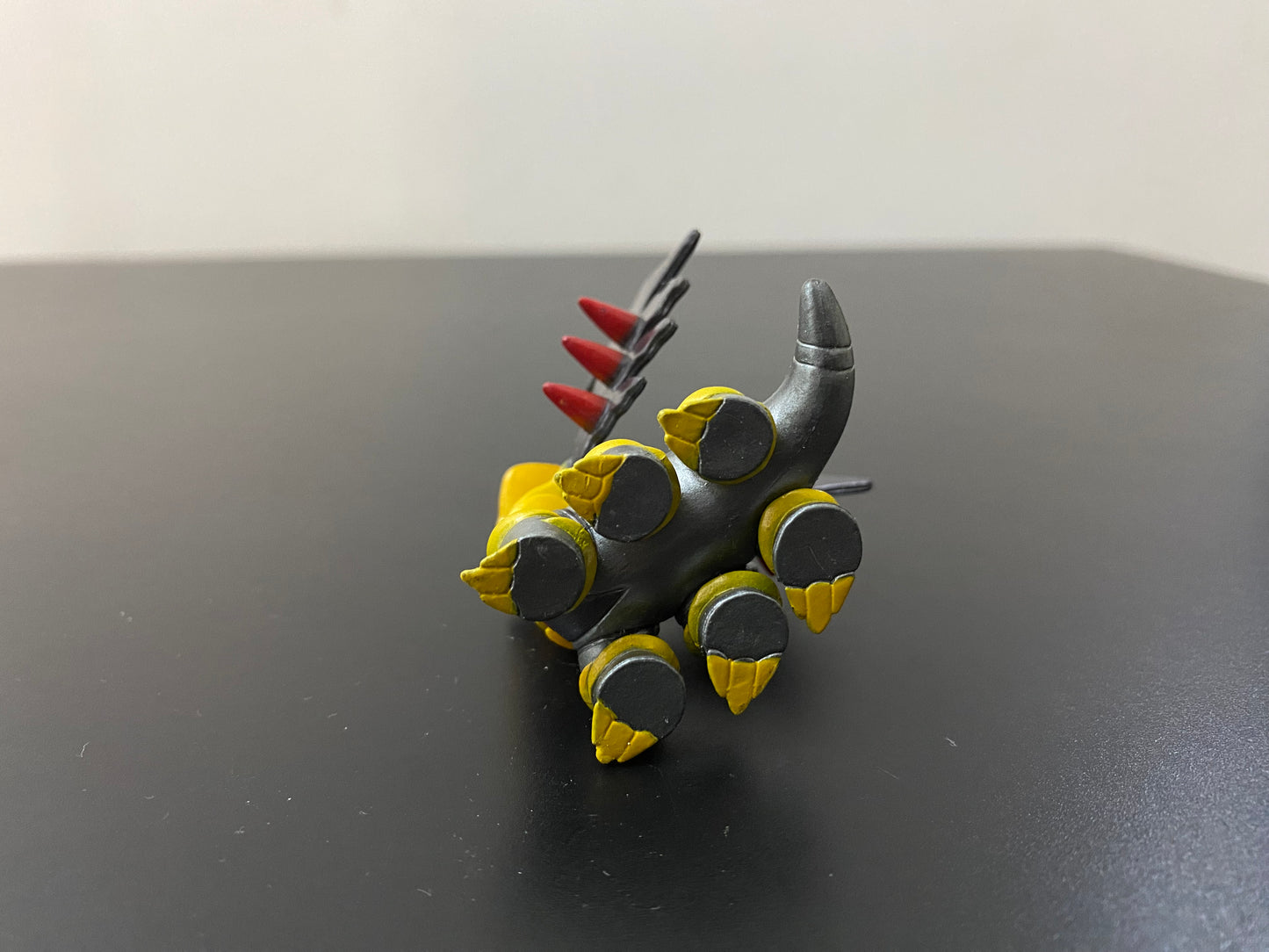 GIRATINA METALLIC - FIGURE TOMY CGTSJ