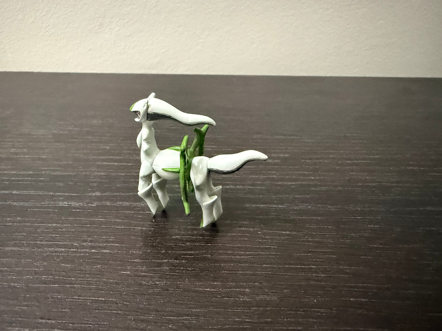 ARCEUS INSECT - FIGURE TOMY