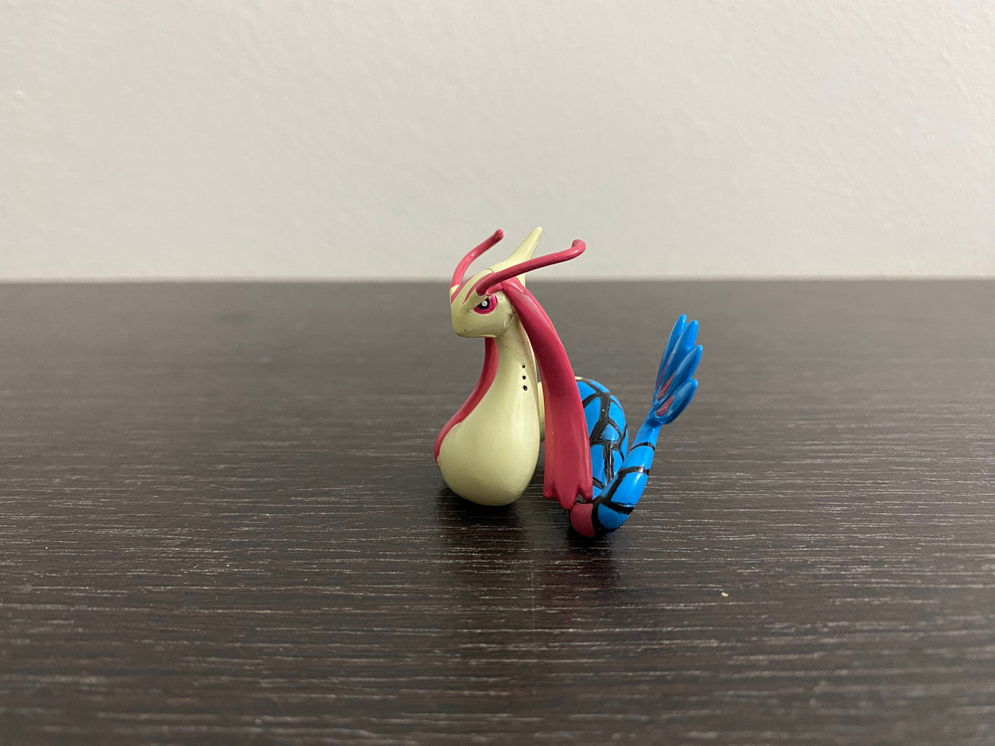 MILOTIC - FIGURE TOMY CGTSJ