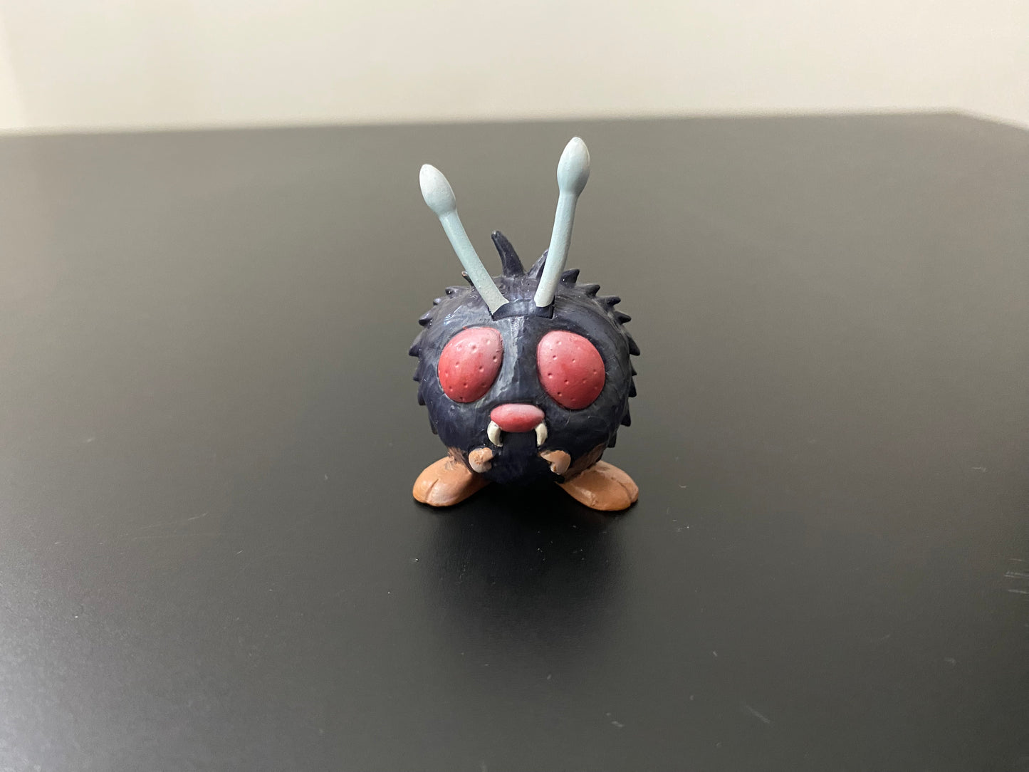 VENOMOTH - FIGURE TOMY CGTSJ