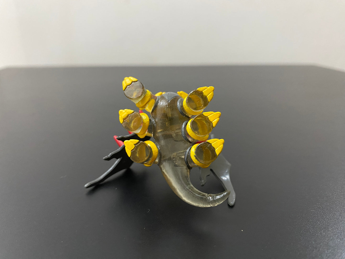 GIRATINA ALTERNATIVE POSE CLEAR - FIGURE TOMY CGTSJ