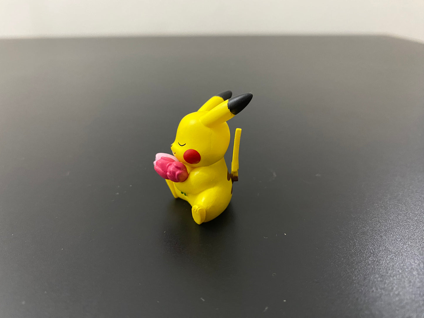 PIKACHU - FIGURE TOMY ARTS