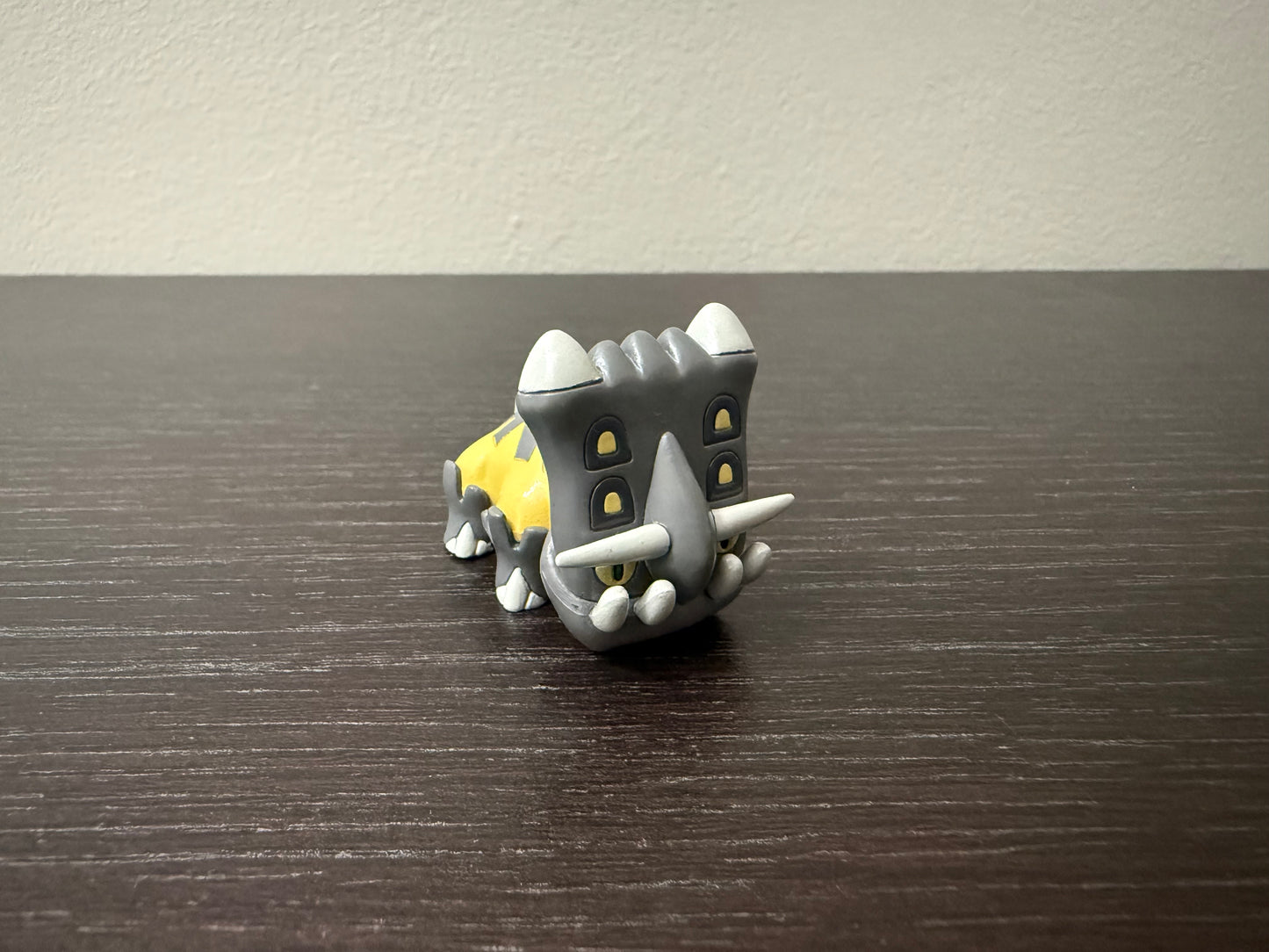 BASTIODON - FIGURE TOMY