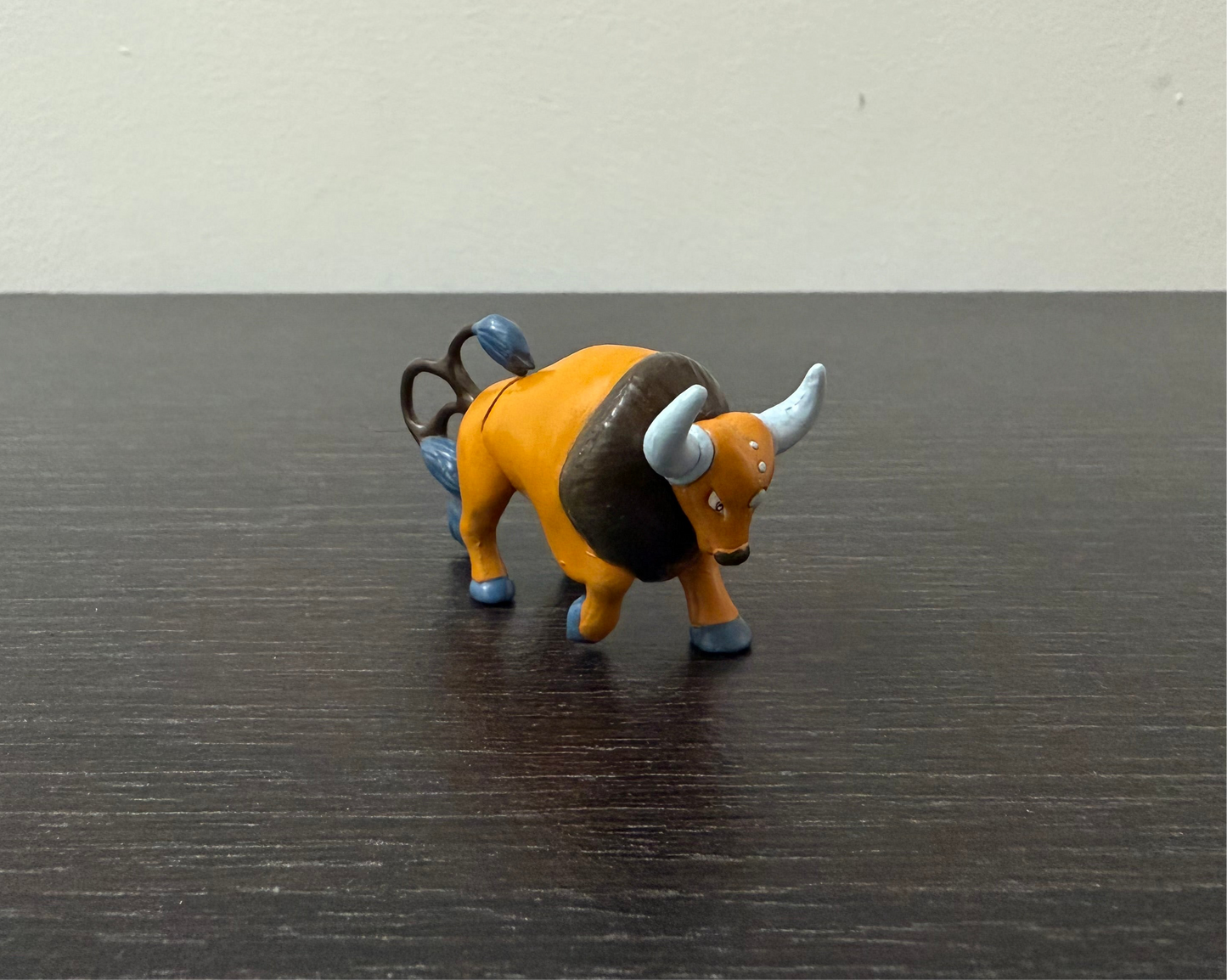 TAUROS NEW COLOR - FIGURE TOMY CGTSJ
