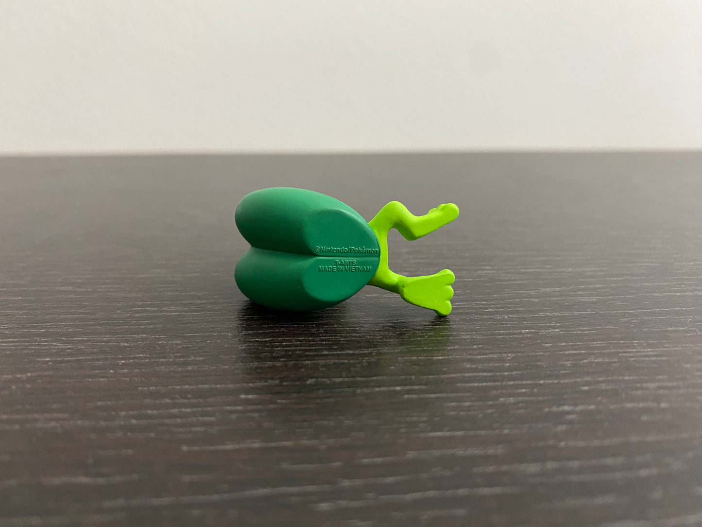 TREECKO SLEEPING - FIGURE TOMY ARTS