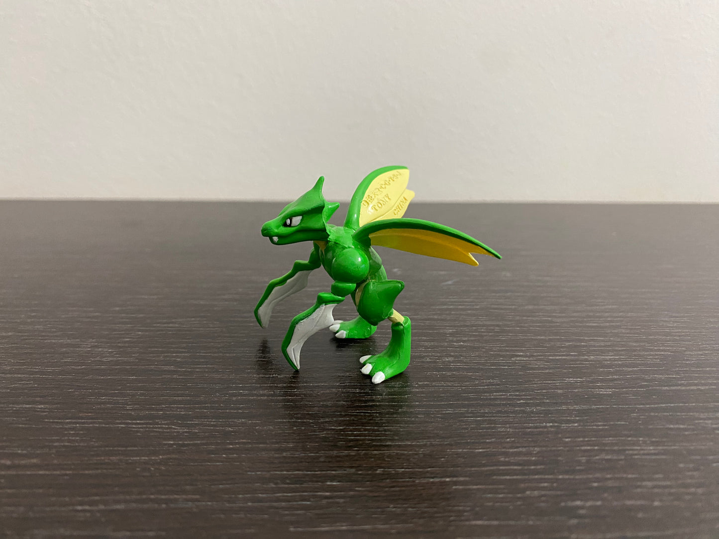 SCYTHER NEW COLOR - FIGURE TOMY CGTSJ