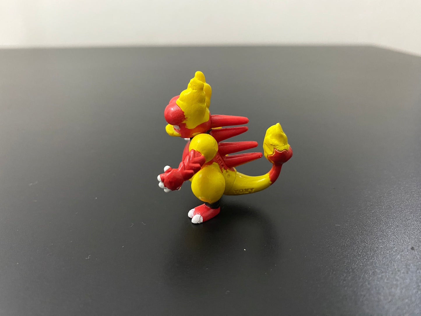 MAGMAR - FIGURE TOMY CGTSJ