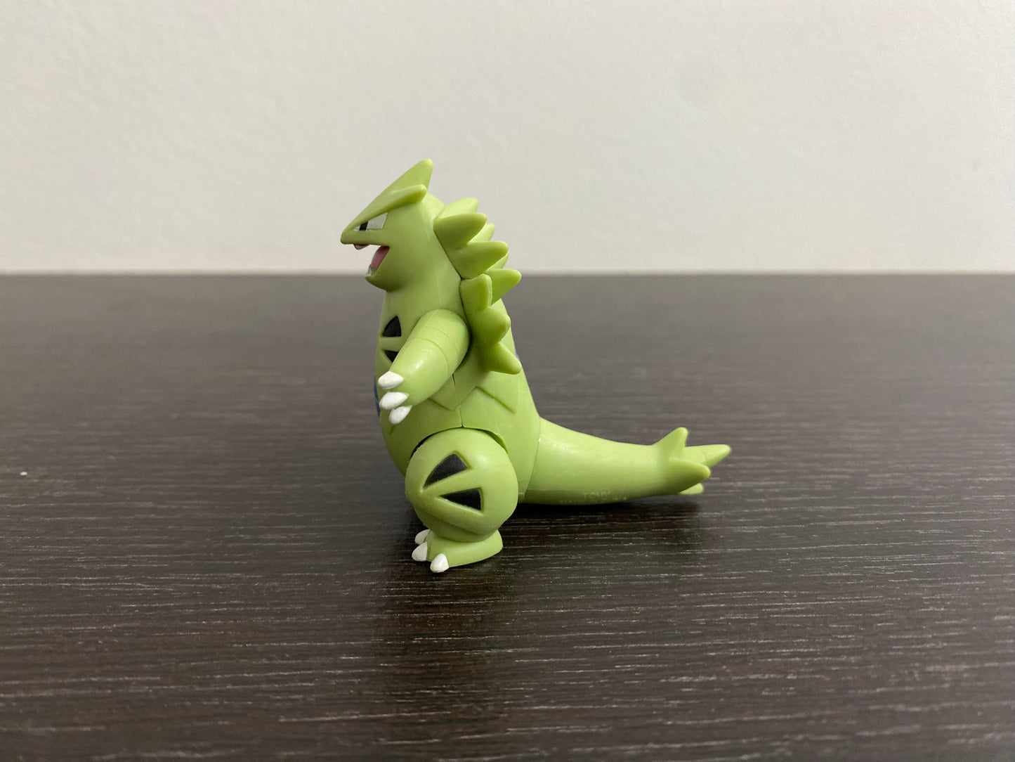 TYRANITAR HYPER SIZE - FIGURE TOMY