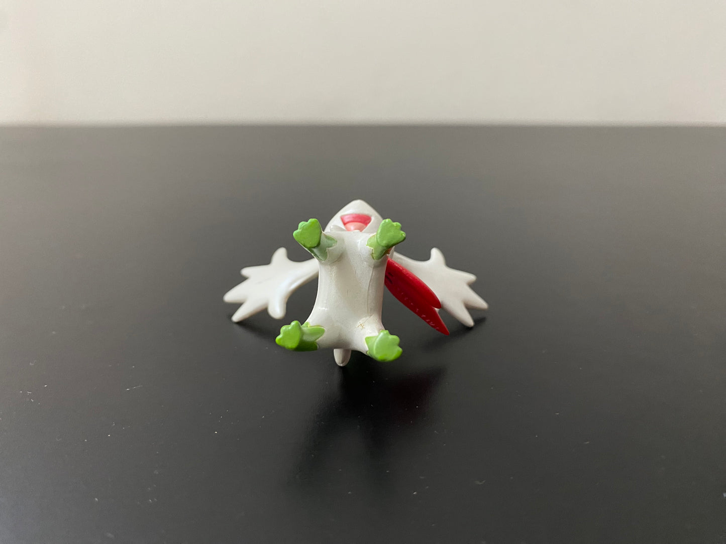 SHAYMIN SKY FORM - FIGURE TOMY CGTSJ