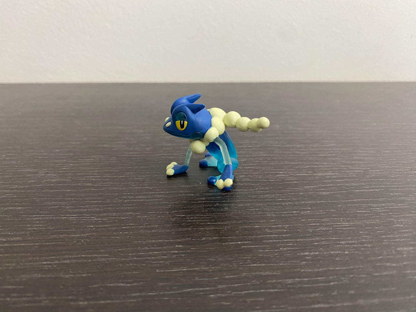 FROGADIER CLEAR - FIGURE TOMY