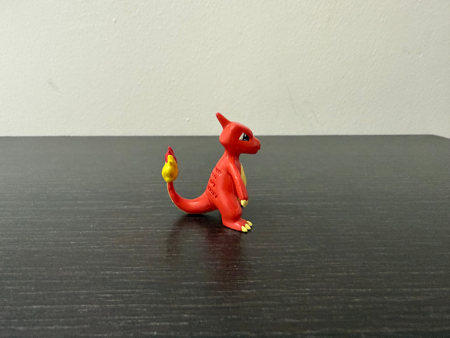 CHARMELEON ALTERNATIVE POSE - FIGURE TOMY CGTSJ