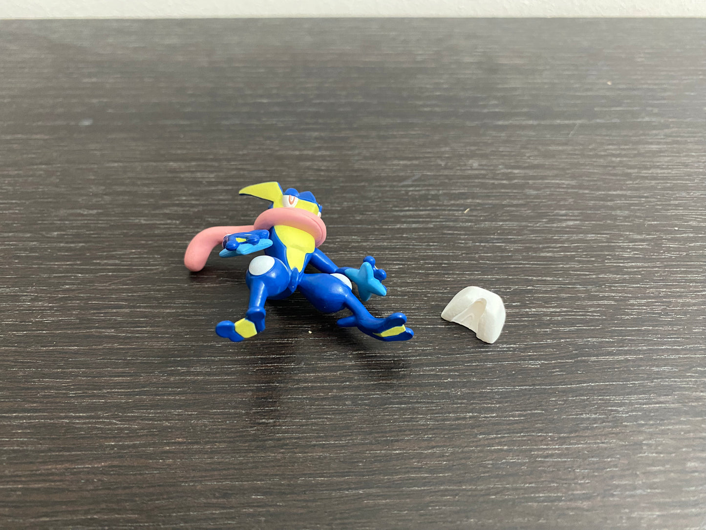 GRENINJA ALTERNATIVE POSE - FIGURE TOMY CGTSJ