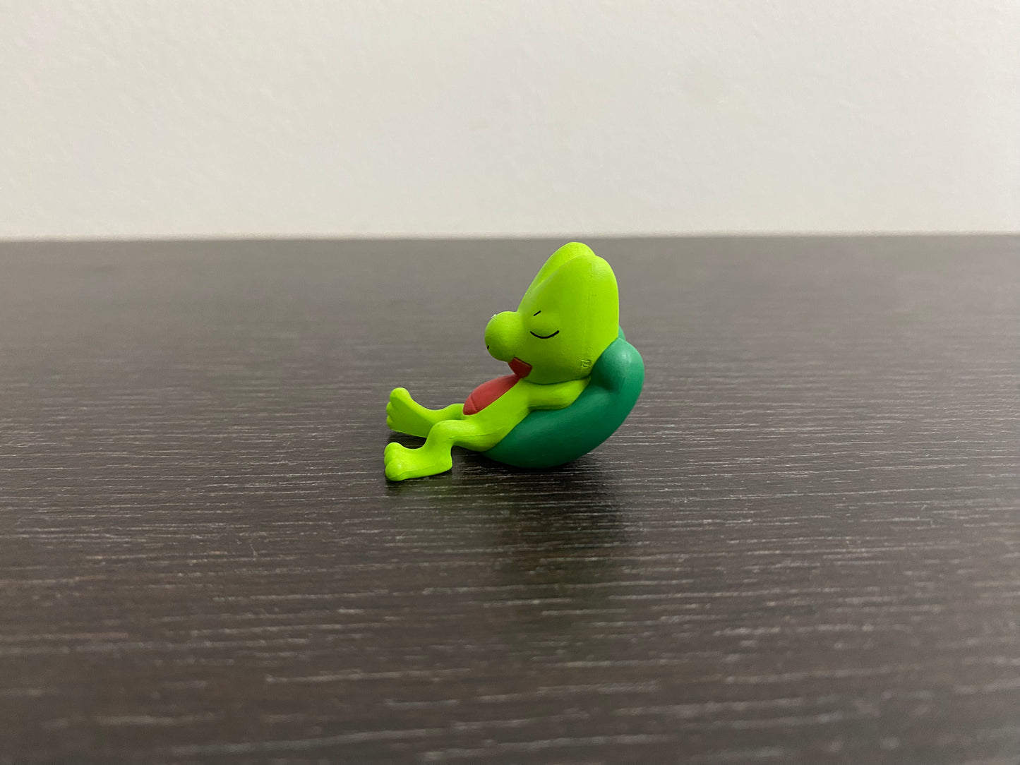 TREECKO SLEEPING - FIGURE TOMY ARTS