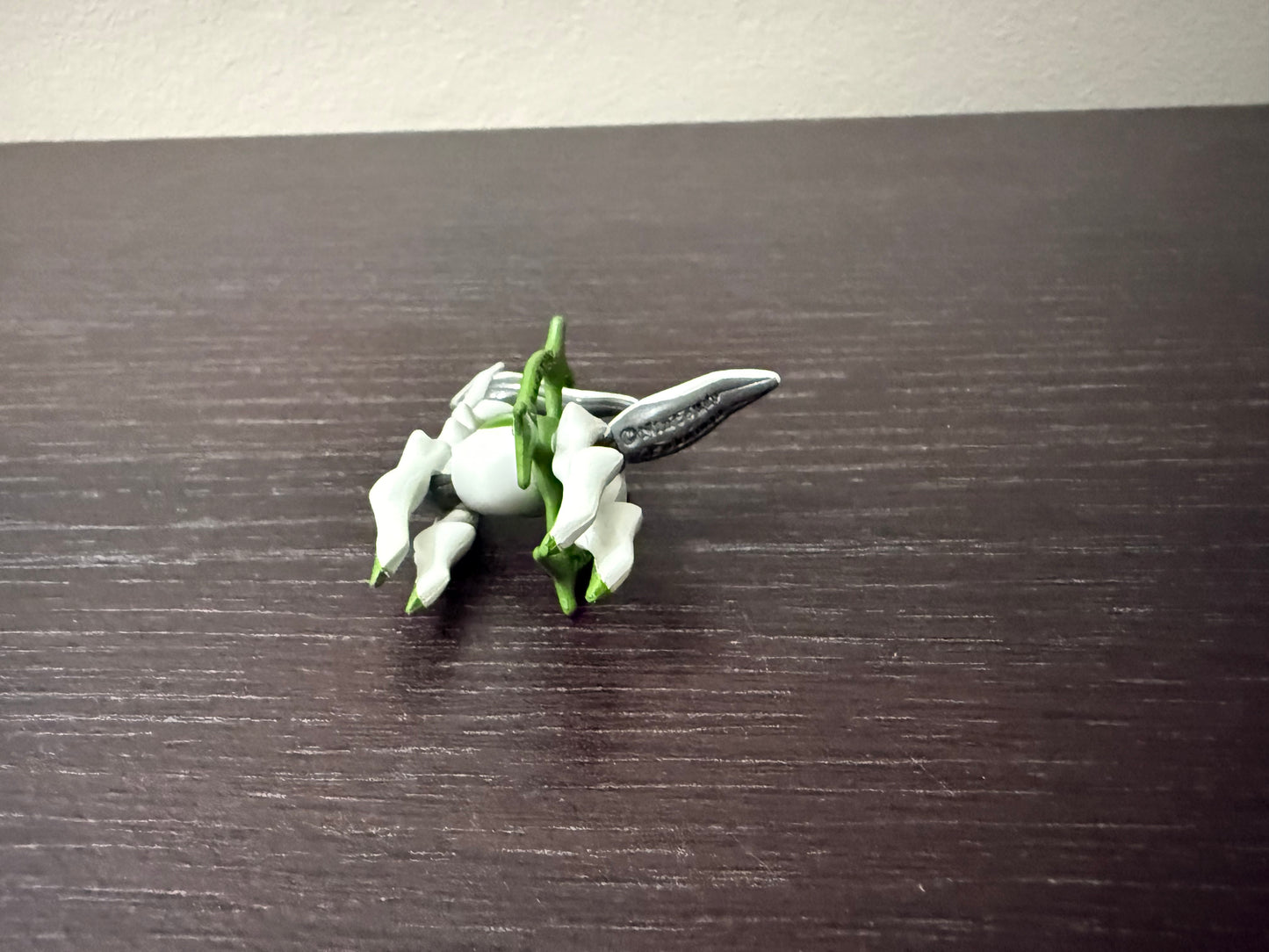 ARCEUS INSECT - FIGURE TOMY