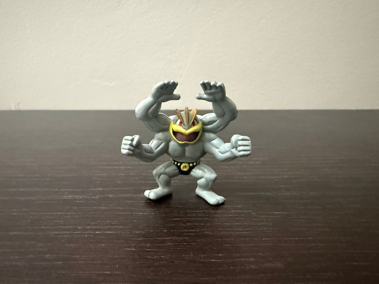 MACHAMP - FIGURE TOMY CGTSJ