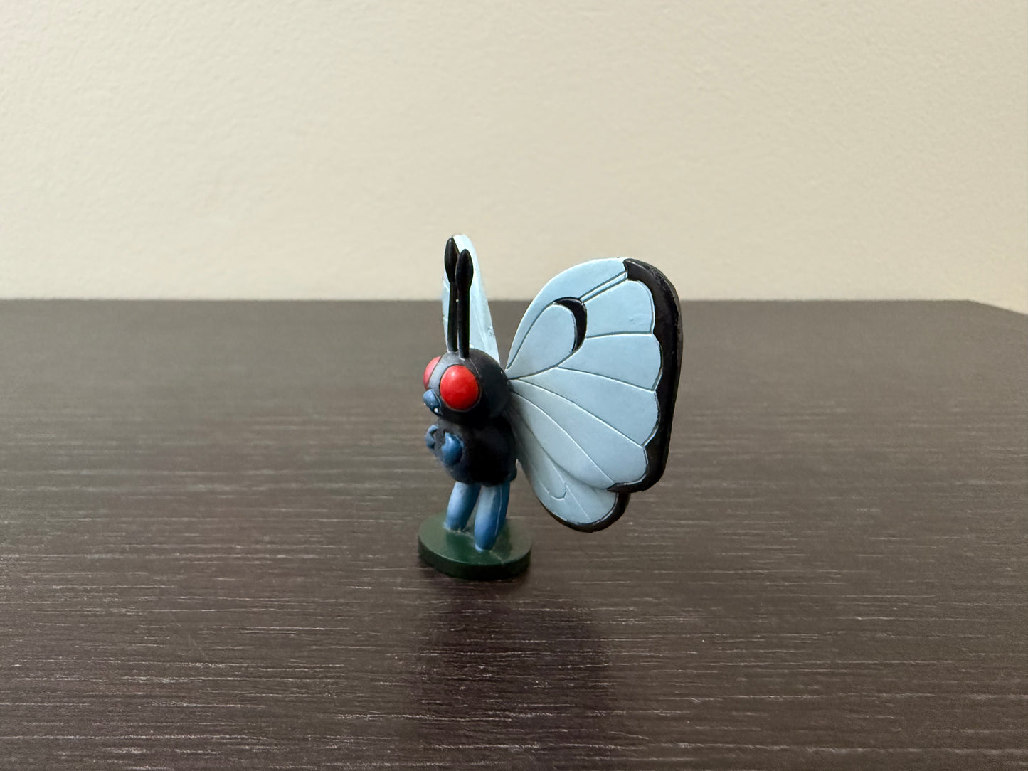 BUTTERFREE - FIGURE TOMY CGTSJ