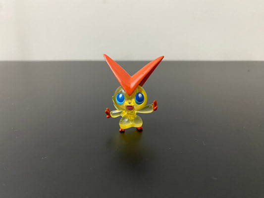 VICTINI CLEAR - FIGURE TOMY