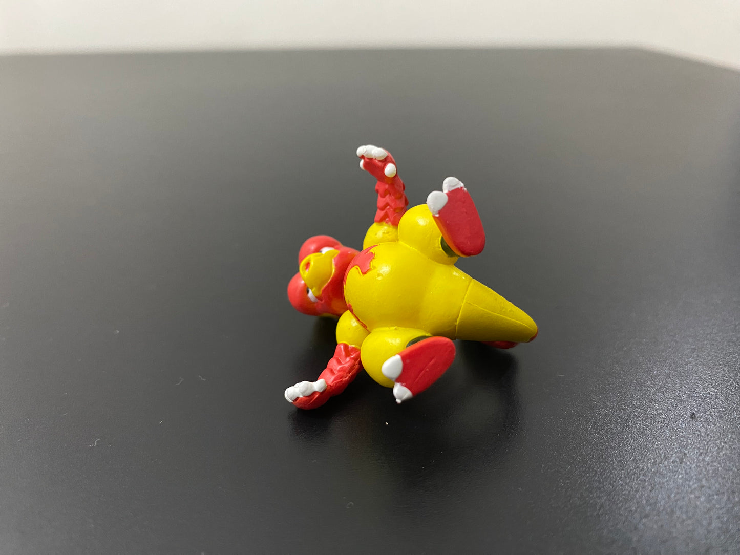 MAGMAR - FIGURE TOMY CGTSJ