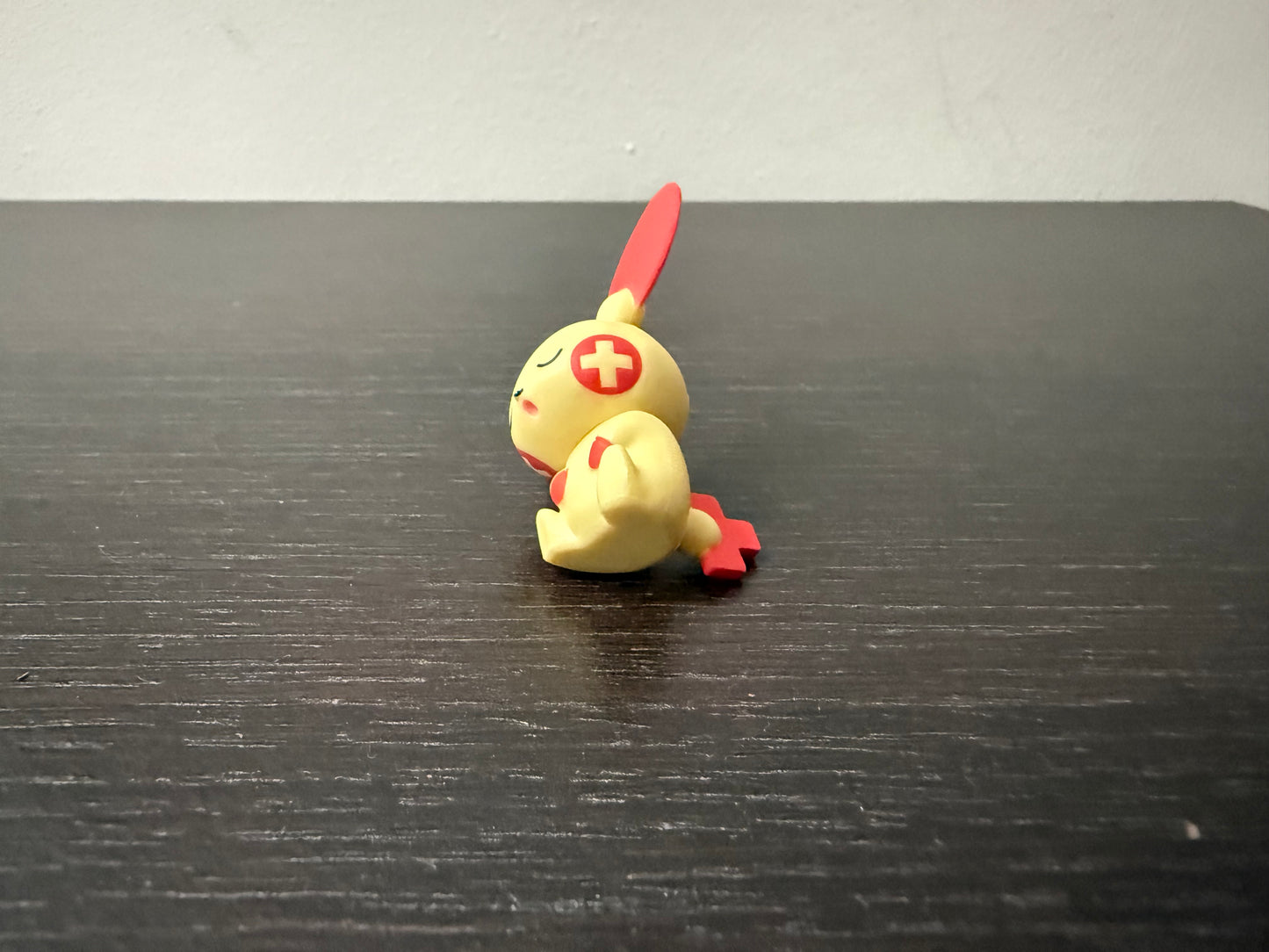 PLUSLE SLEEPING - FIGURE TOMY ARTS