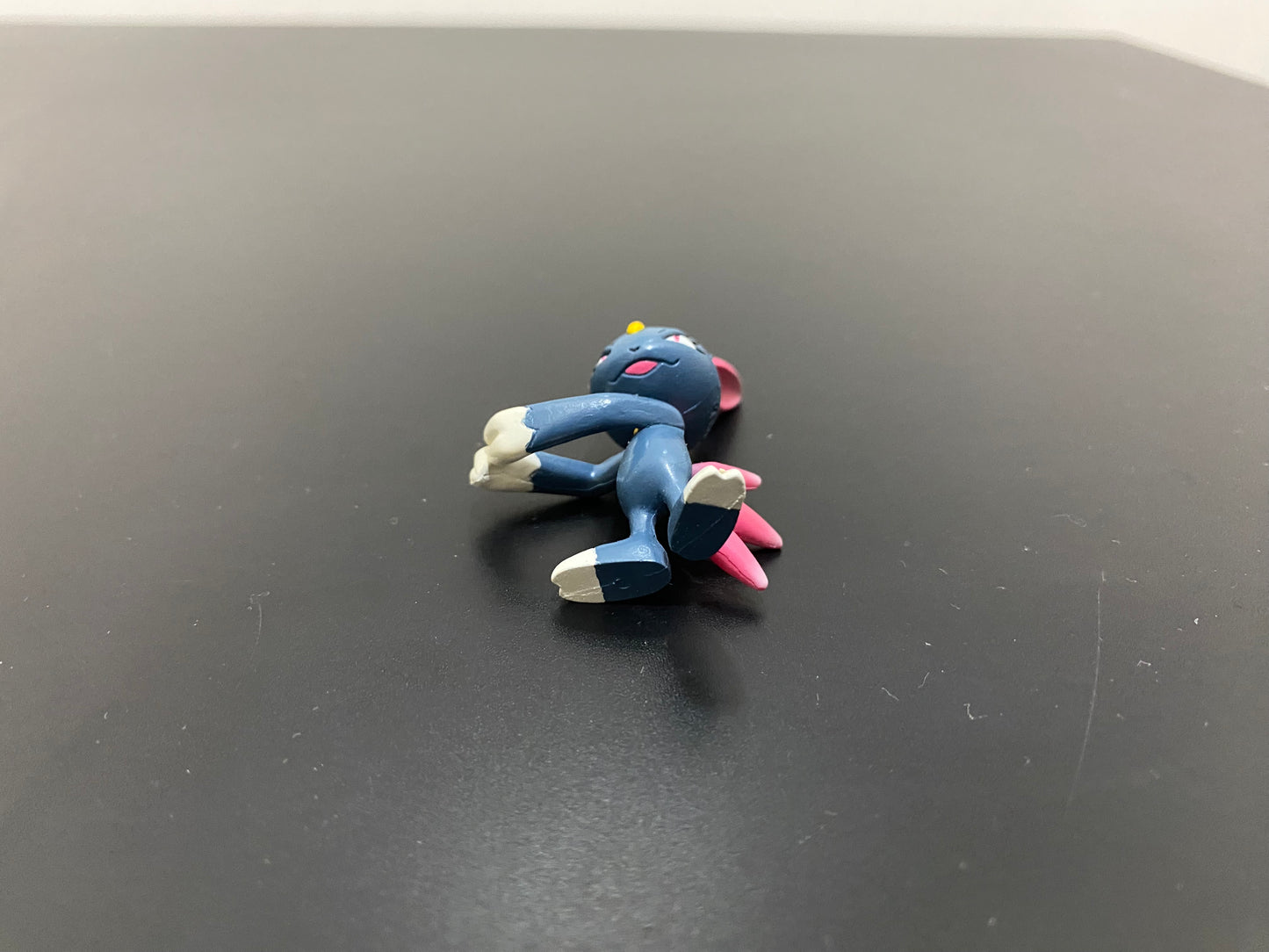 SNEASEL ALTERNATIVE POSE - FIGURE TOMY CGTSJ