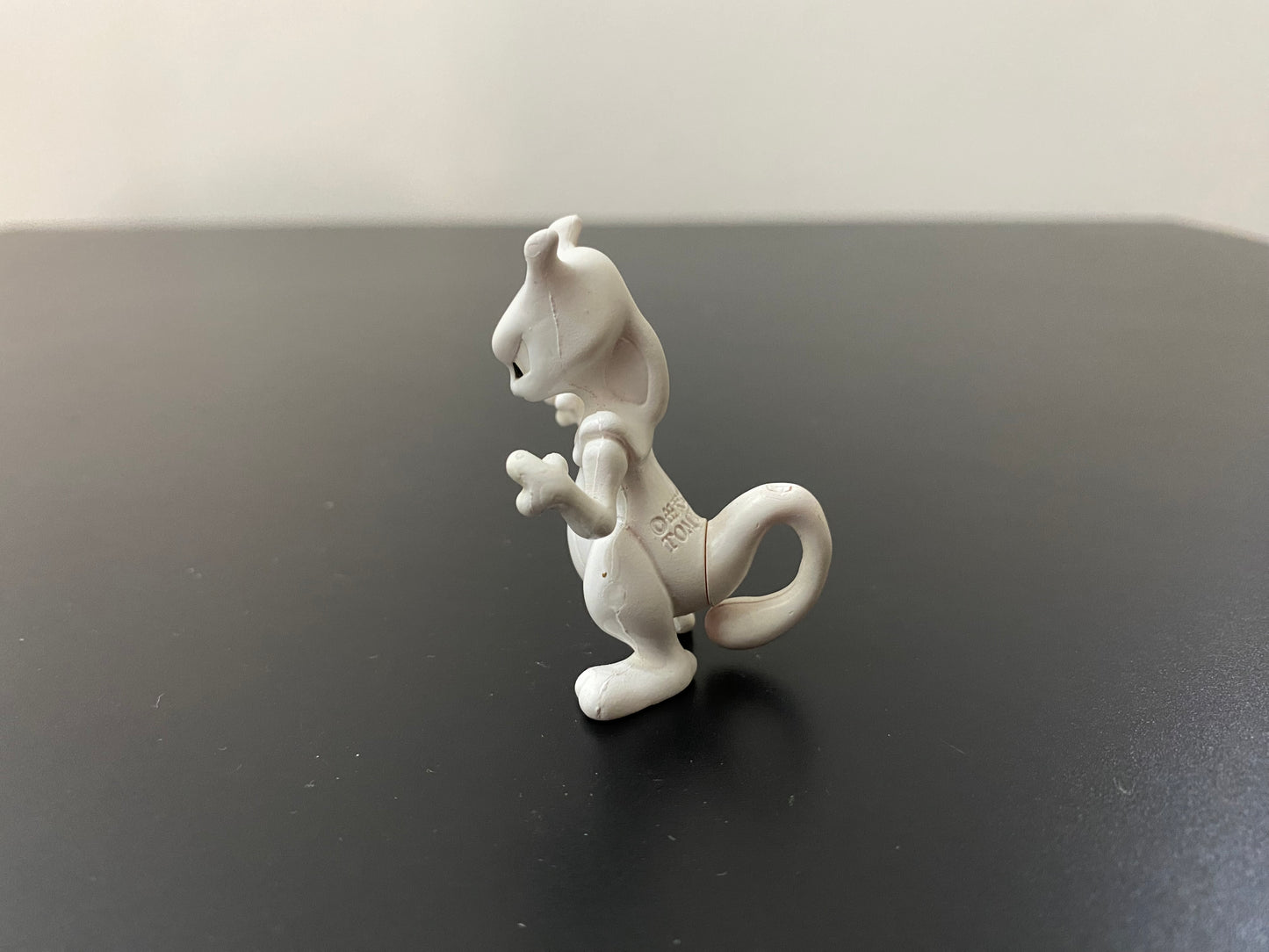 MEWTWO - FIGURE TOMY CGTSJ