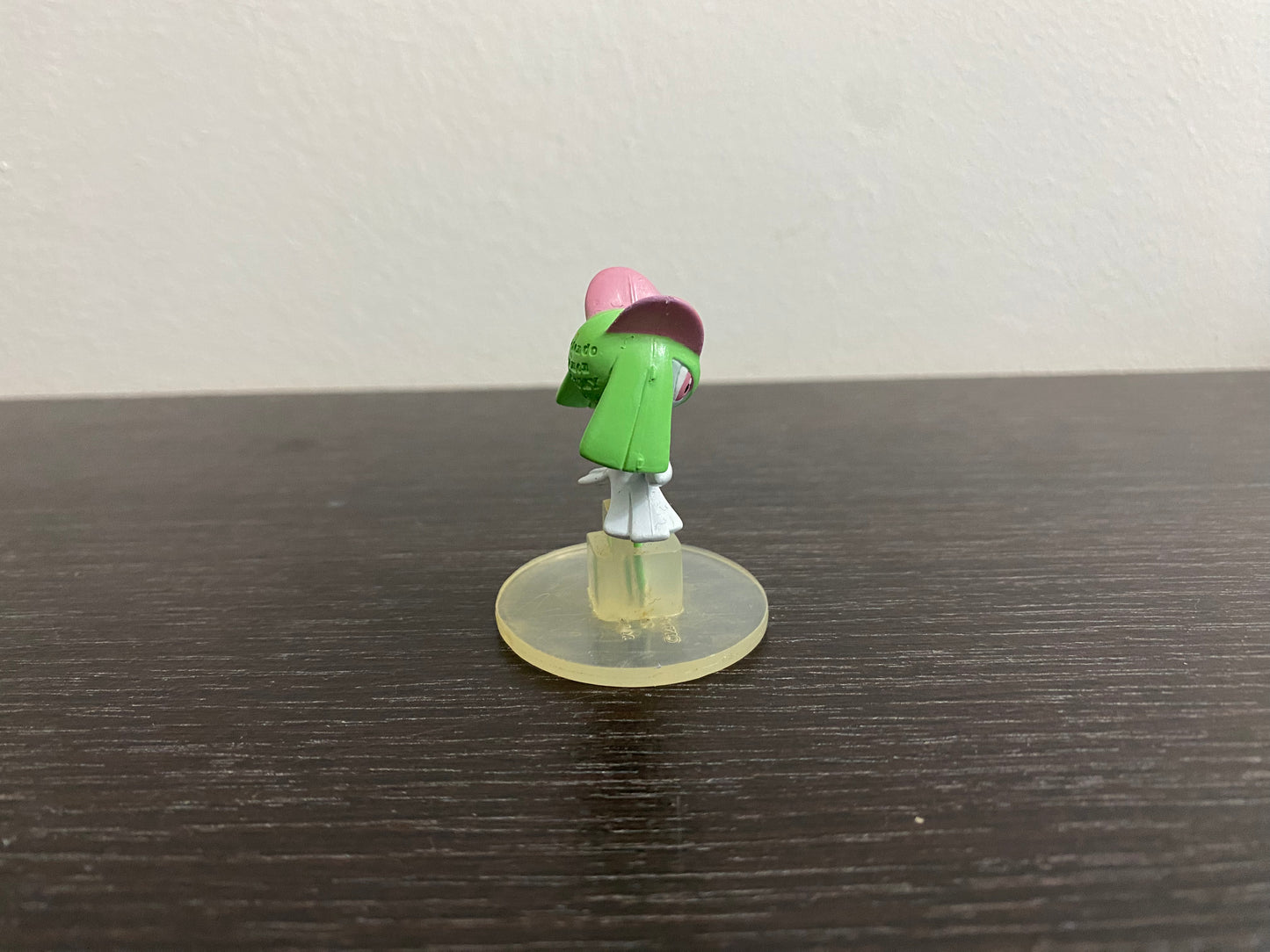 KIRLIA -  FIGURE TOMY CGTSJ