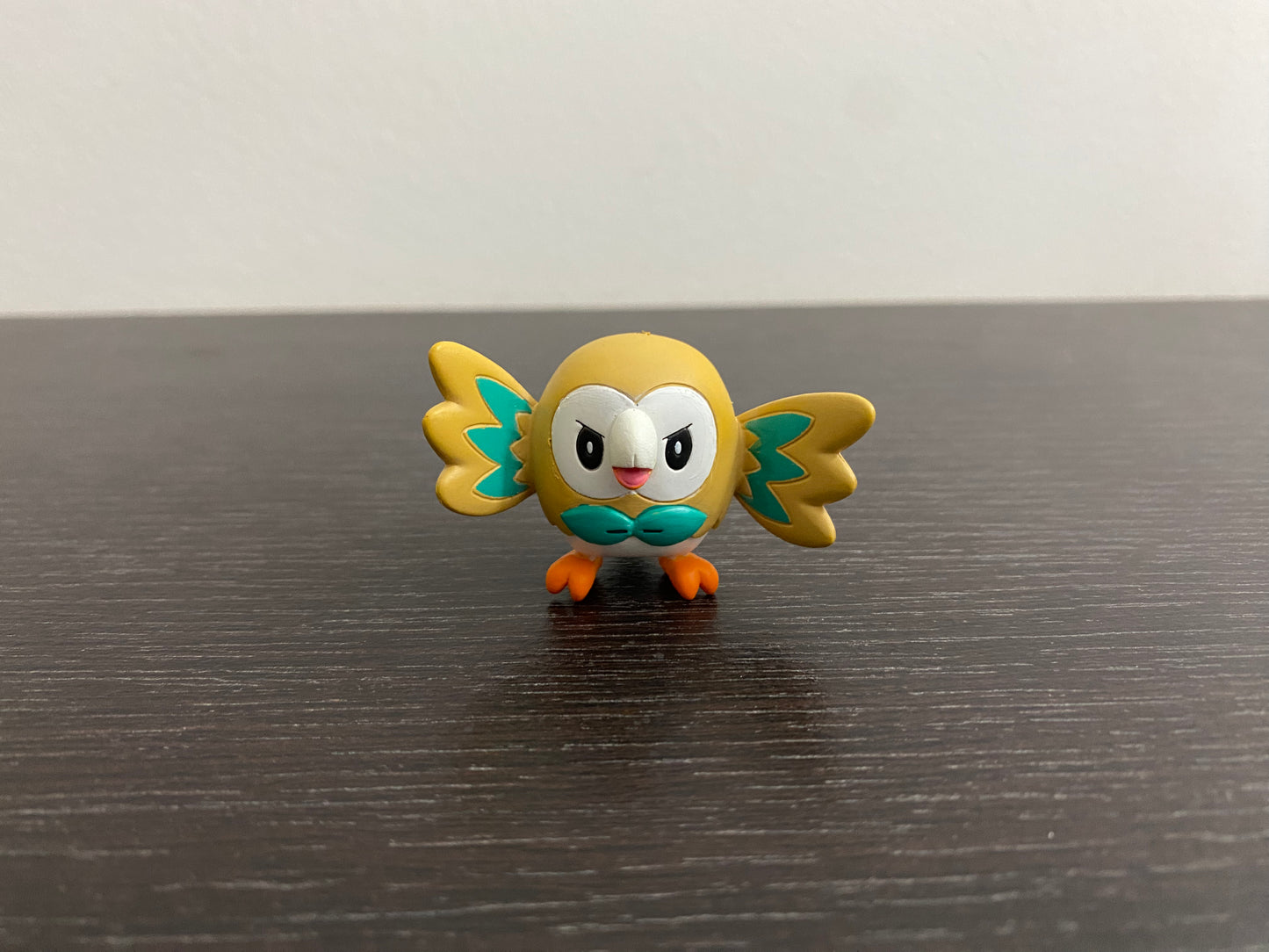 ROWLET - FIGURE TOMY