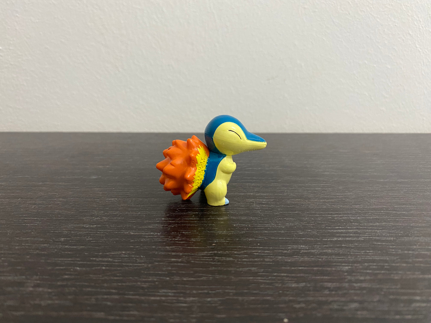 CYNDAQUIL ALTERNATIVE POSE 2009 -  FIGURE TOMY CGTSJ