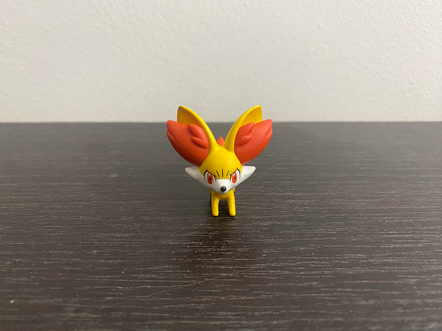 FENNEKIN ALTERNATIVE POSE - FIGURE TOMY