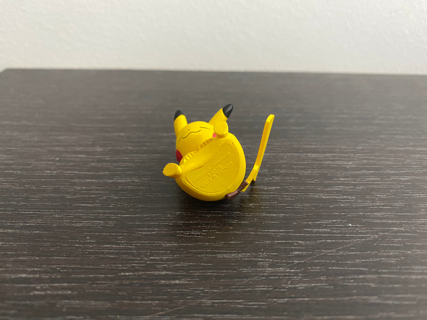 PIKACHU SLEEPING - FIGURE TOMY ARTS