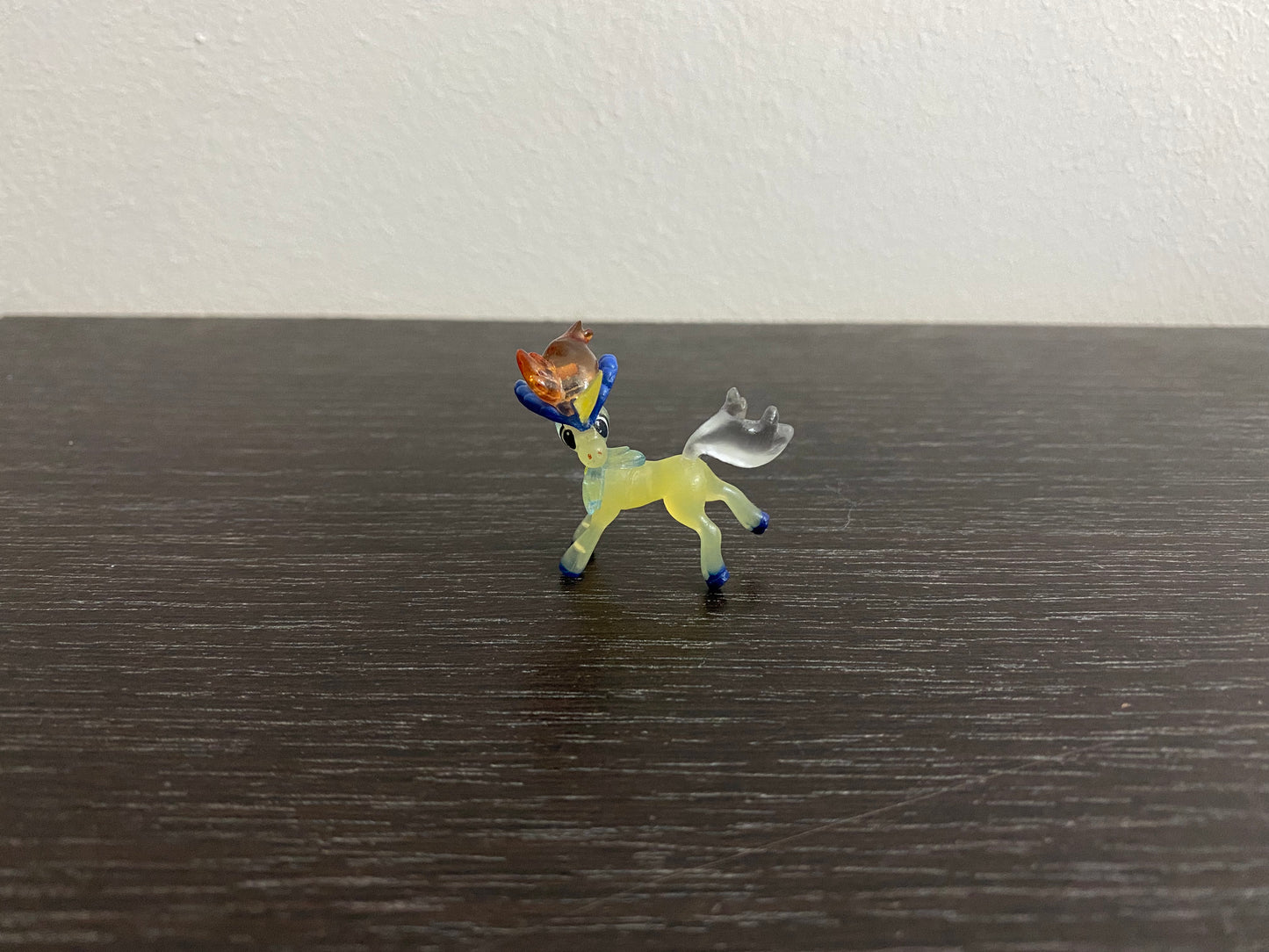 KELDEO CLEAR  - MINI FIGURE ZUKAN