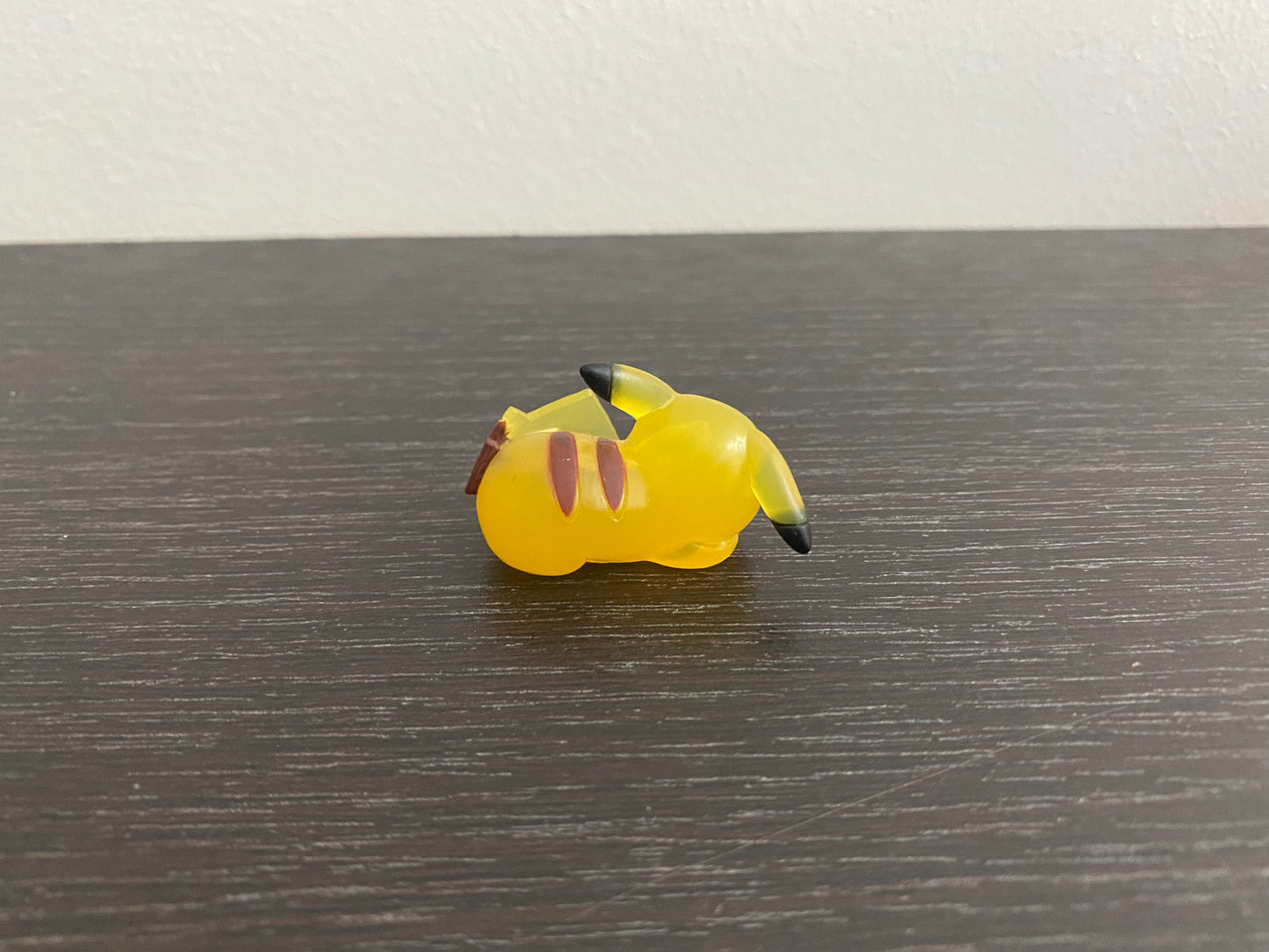 PIKACHU SLEEPING CLEAR FIGURE TOMY-ARTS