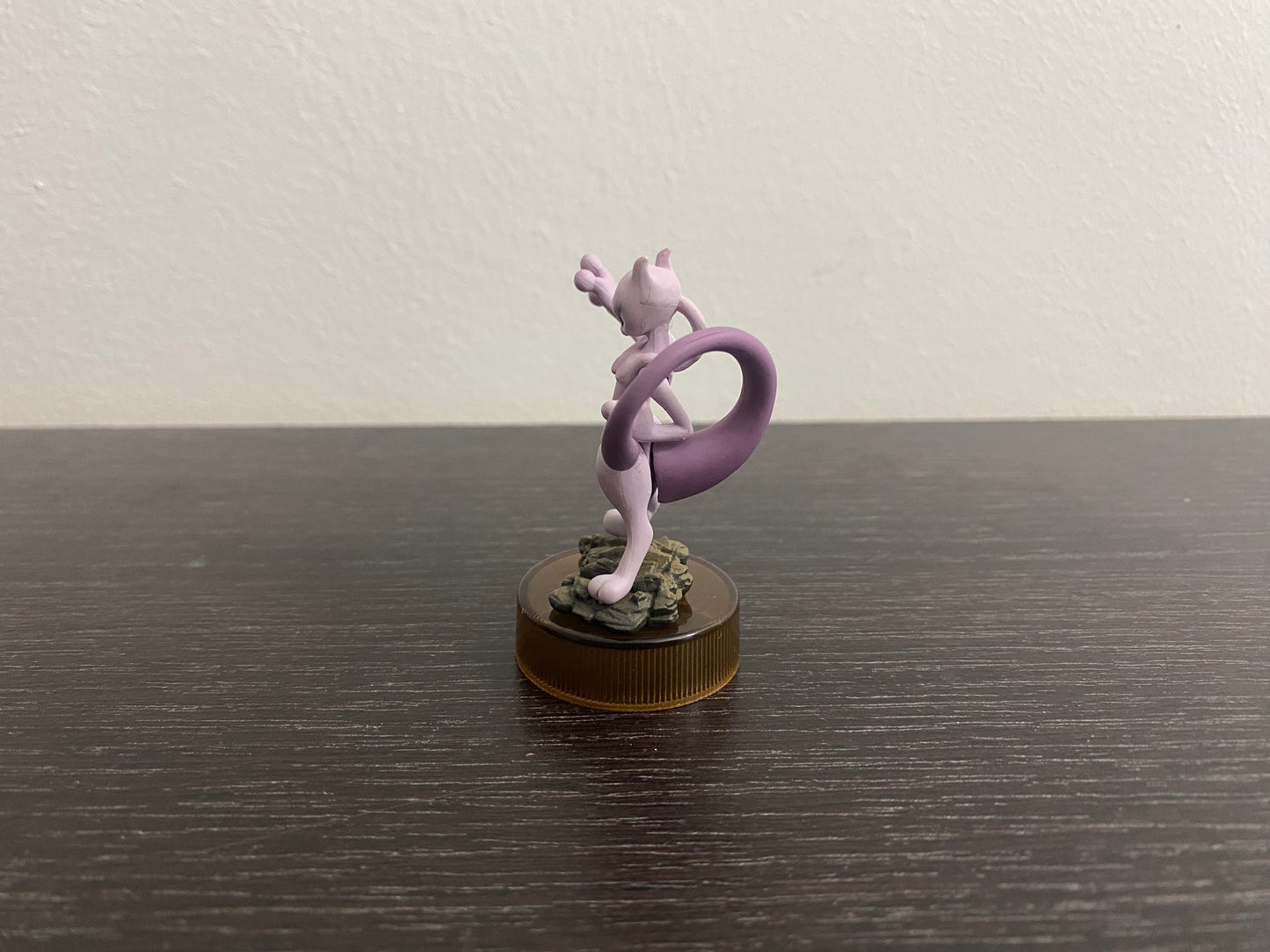 MEWTWO KAIYODO FIGURE