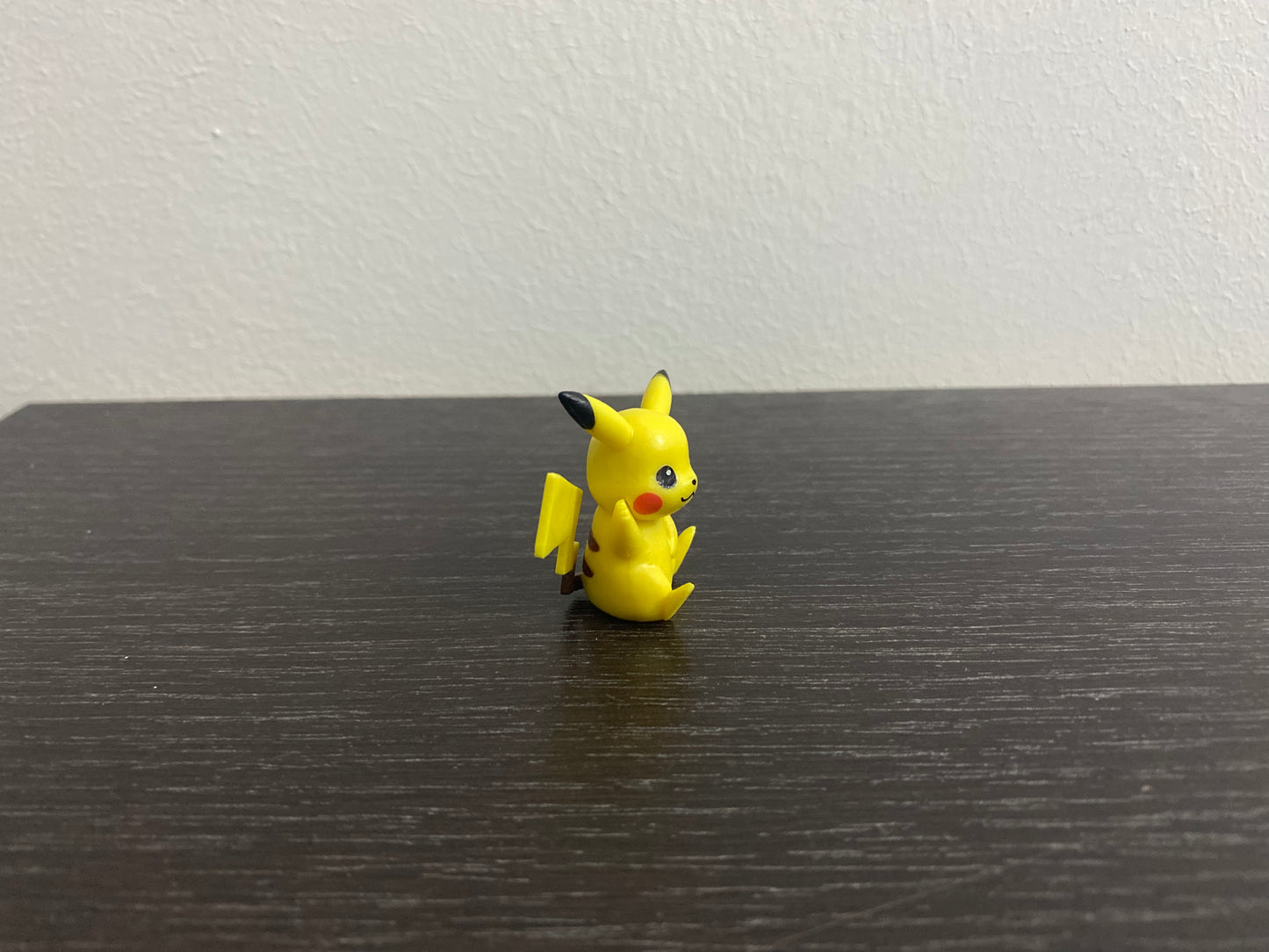 PIKACHU MINI FIGURE