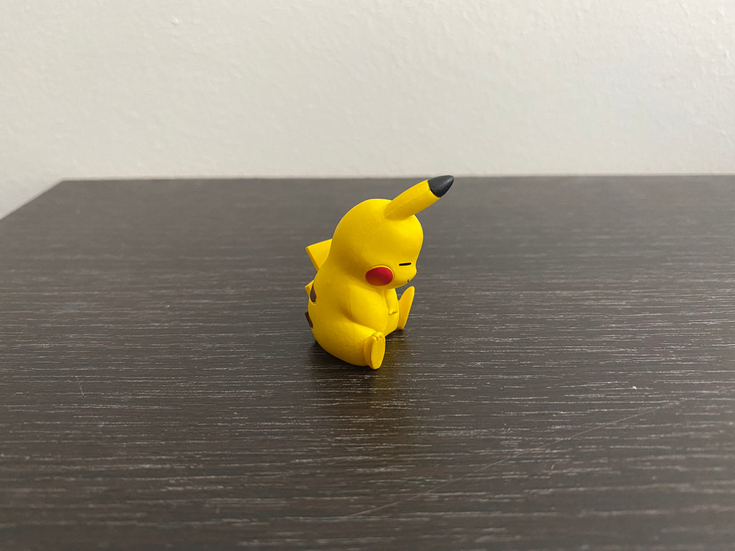 PIKACHU SLEEPING - FIGURE TOMY ARTS