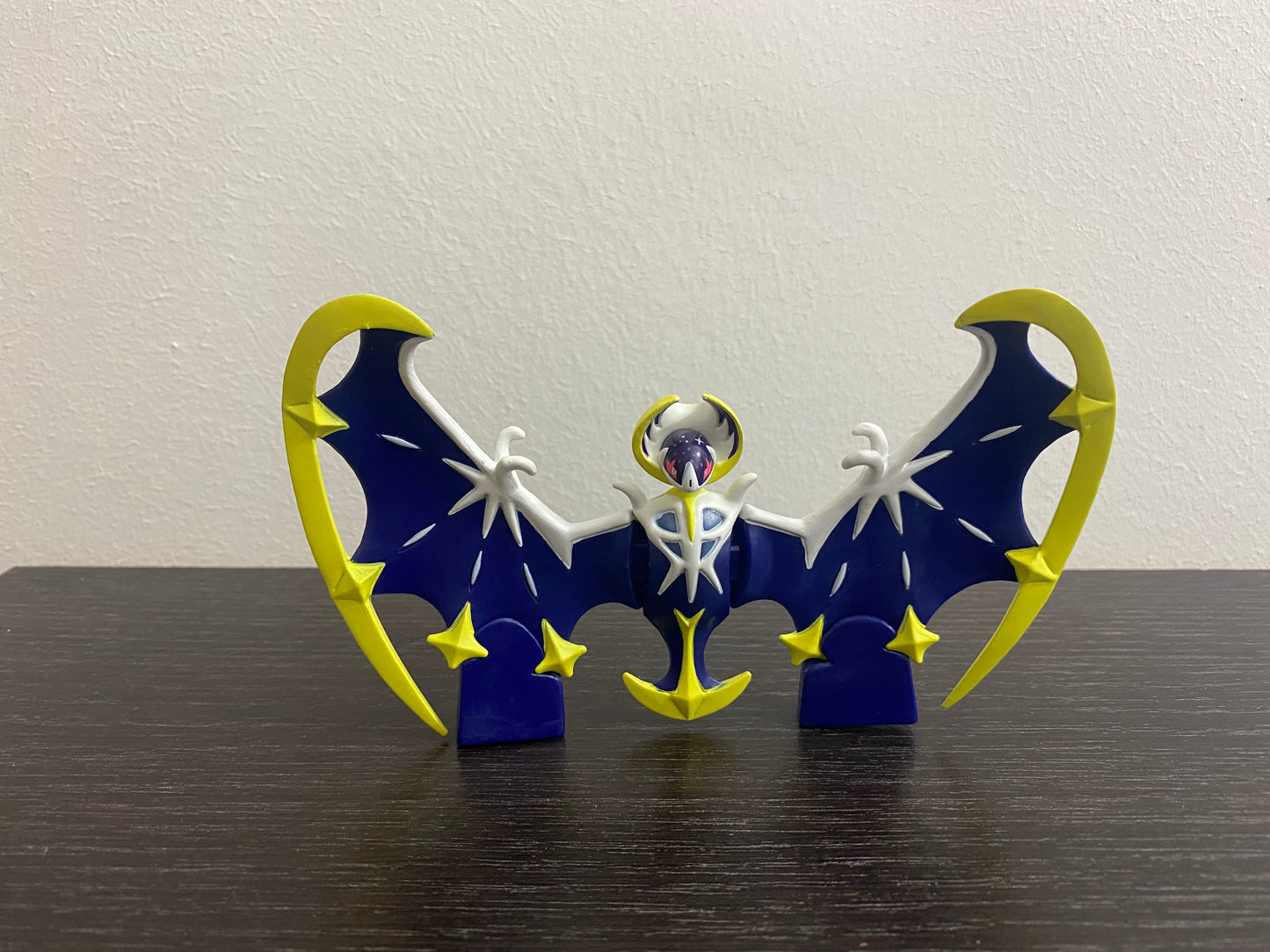 LUNALA HYPER SIZE - FIGURE TOMY