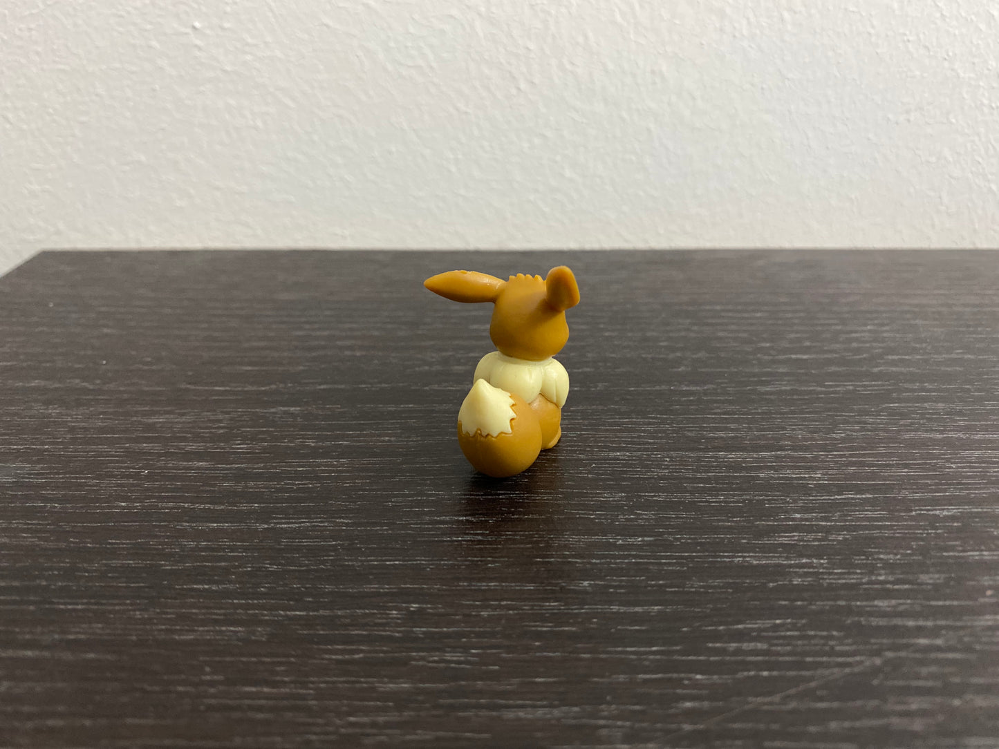 EEVEE MINI-FIGURE