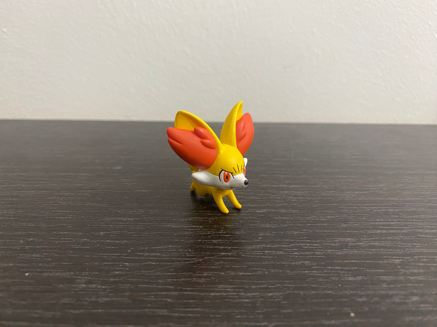 FENNEKIN ALTERNATIVE POSE - FIGURE TOMY